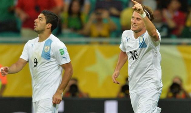 أوروجواي ونيجيريا فورلان